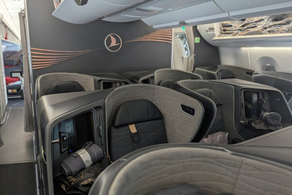 Turkish Airlines Business Class B787 A350 01